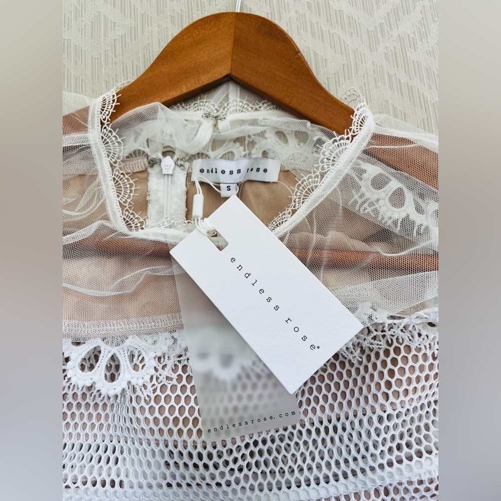 New Endless Rose Women's Lace Short Sleeves Dress Lined Size Small - Picture 3 of 7